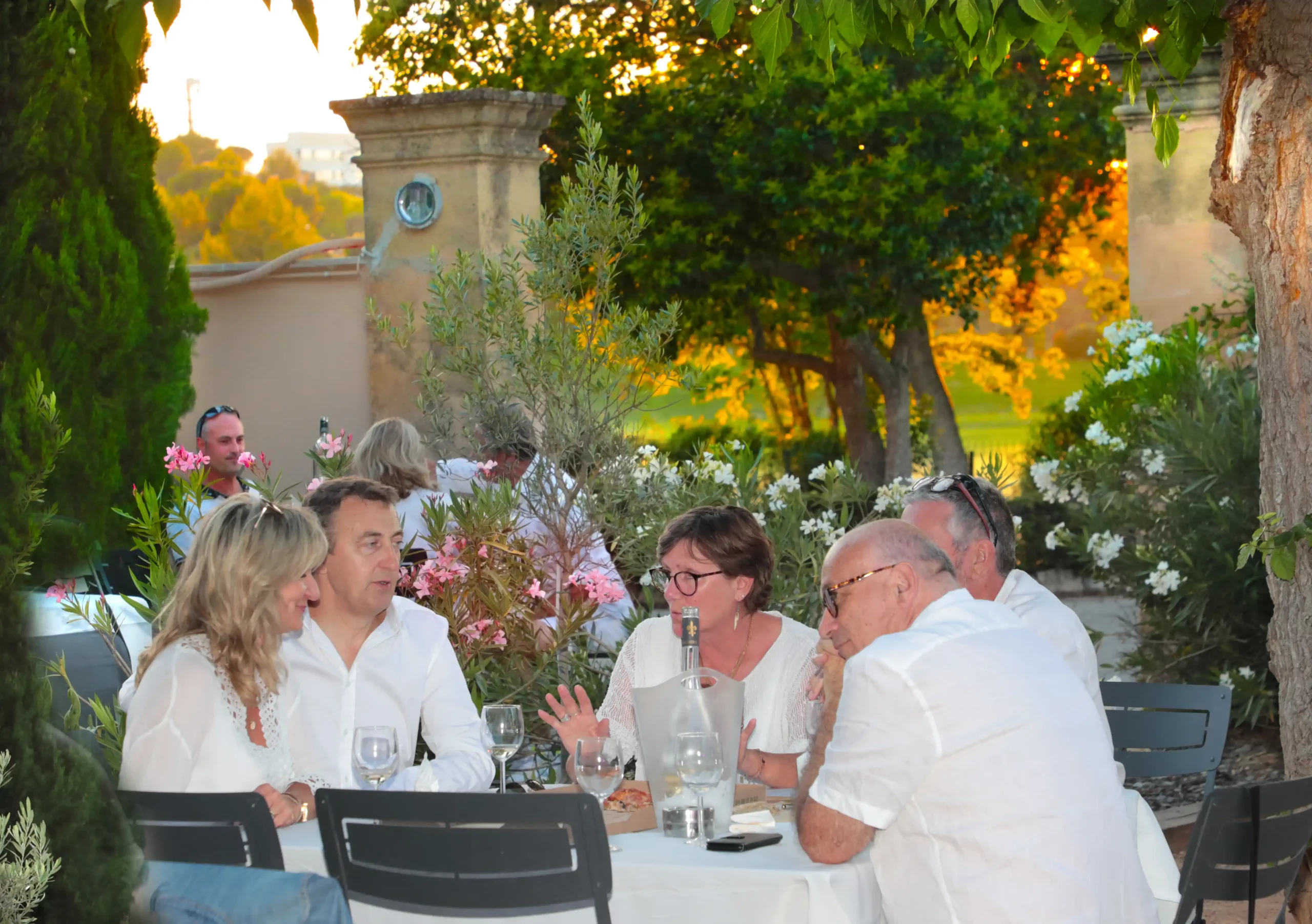 soirée blanche 23 c